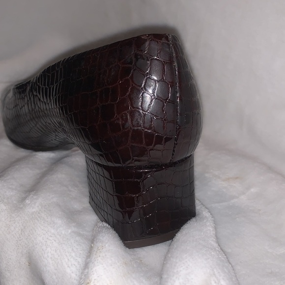 Etienne Aigner short heel shoe - Picture 9 of 10